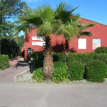 Camping Le Montourey A 83600