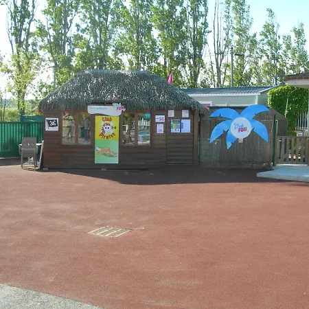 Campsite Camping Le Montourey A 83600 *