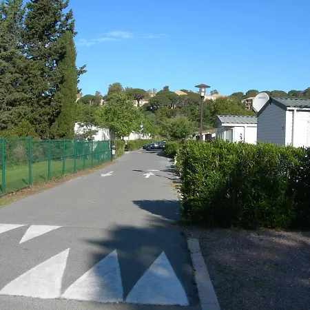 Camping Le Montourey A 83600 Campsite *