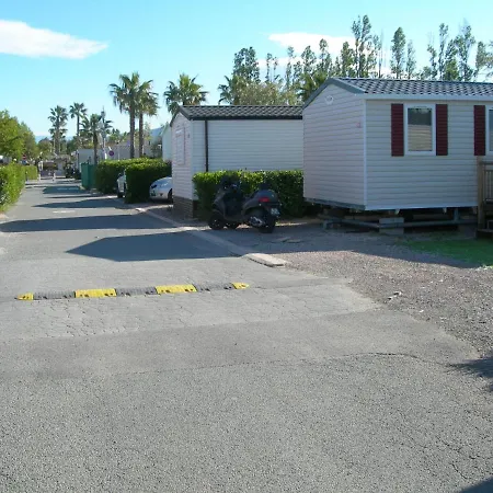 Campsite Camping Le Montourey A 83600