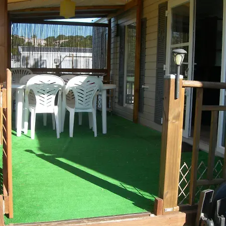 Camping Le Montourey A 83600